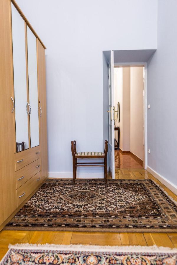Luxury Downtown 3 Bedroom Apartment By Synagoge With Beautiful View Budapest Exterior foto