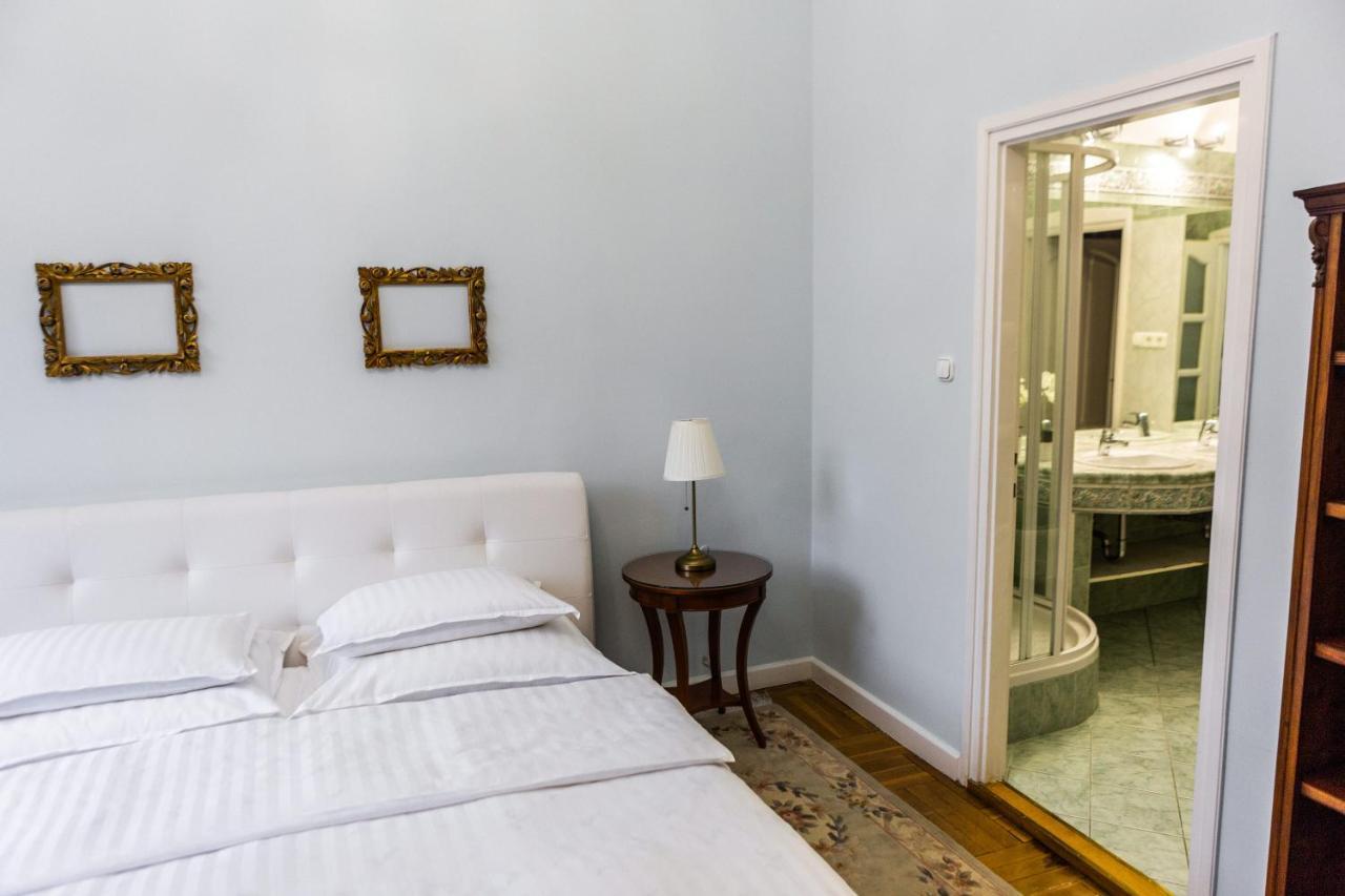 Luxury Downtown 3 Bedroom Apartment By Synagoge With Beautiful View Budapest Exterior foto