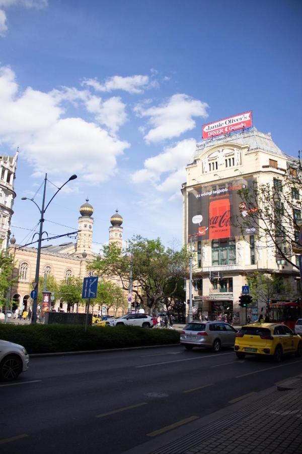 Luxury Downtown 3 Bedroom Apartment By Synagoge With Beautiful View Budapest Exterior foto